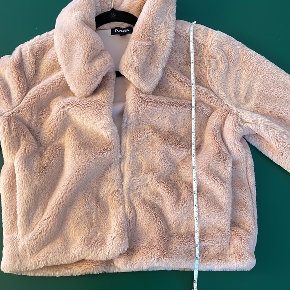 Express Faux Fur Cropped Coat - Picture 4 of 4